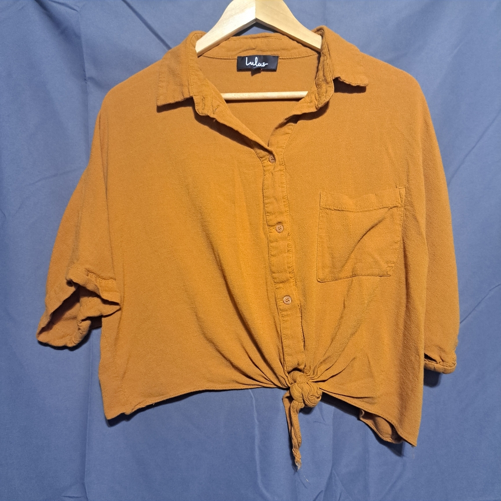 Lulus Golden Cropped‎ Short Sleeve Button Up Twist Front Sz M